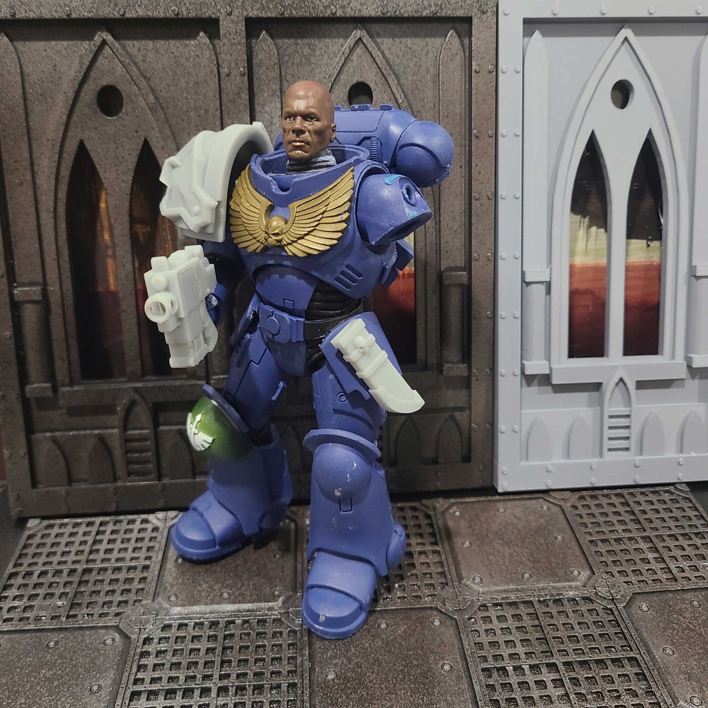 Battle Brother Combat Knife and Sheath for Mcfarlane Toys Space Marine Action Figures