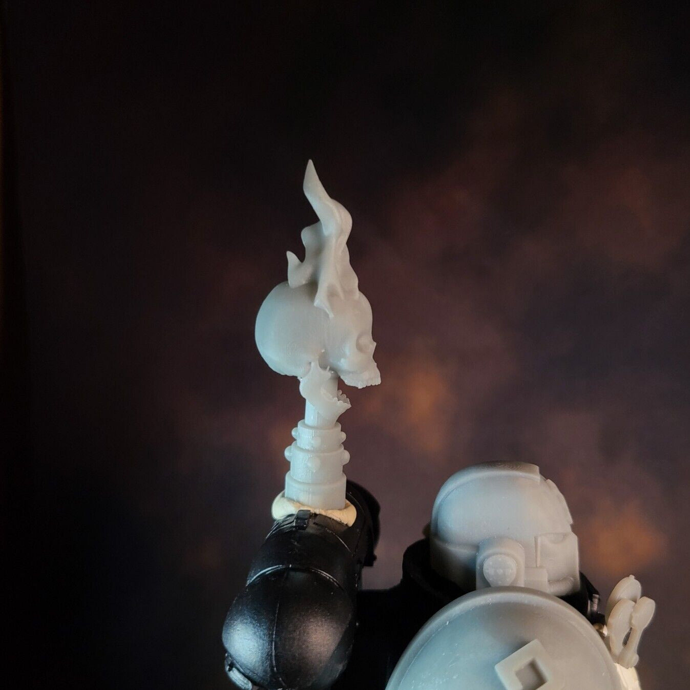 Flaming Skull with Jawbone Relic Backpack Accessory for McFarlane Toys Space Marine Action Figures Accessories