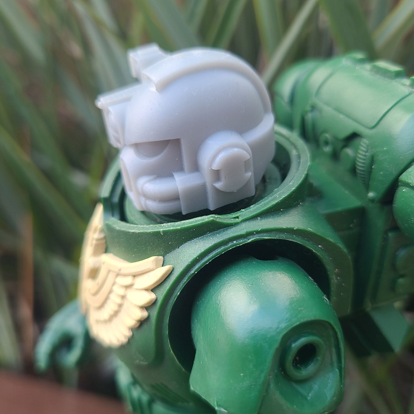 Battle Brother MK VIII Helmet with Optics on the Right for McFarlane Toys Space Mari