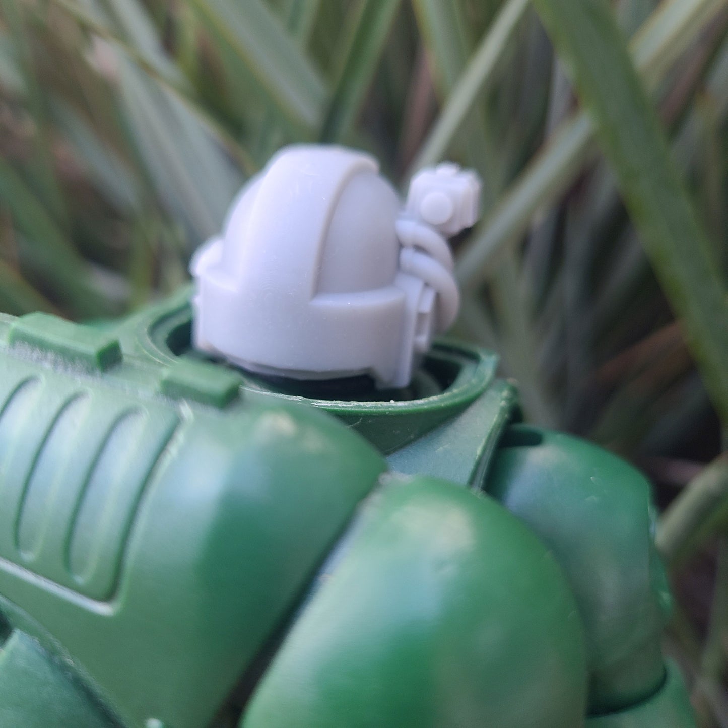Battle Brother MK VIII Helmet with Optics on the Right for McFarlane Toys Space Mari