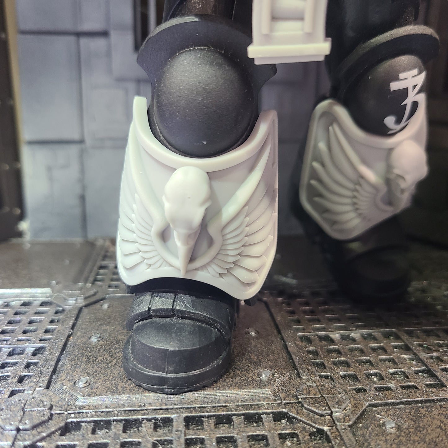 Raven Guard Legion Shin Guard with Raven Skull for McFarlane Toys Loyalist Marine Action Figures Custom 1:12th Scale Part