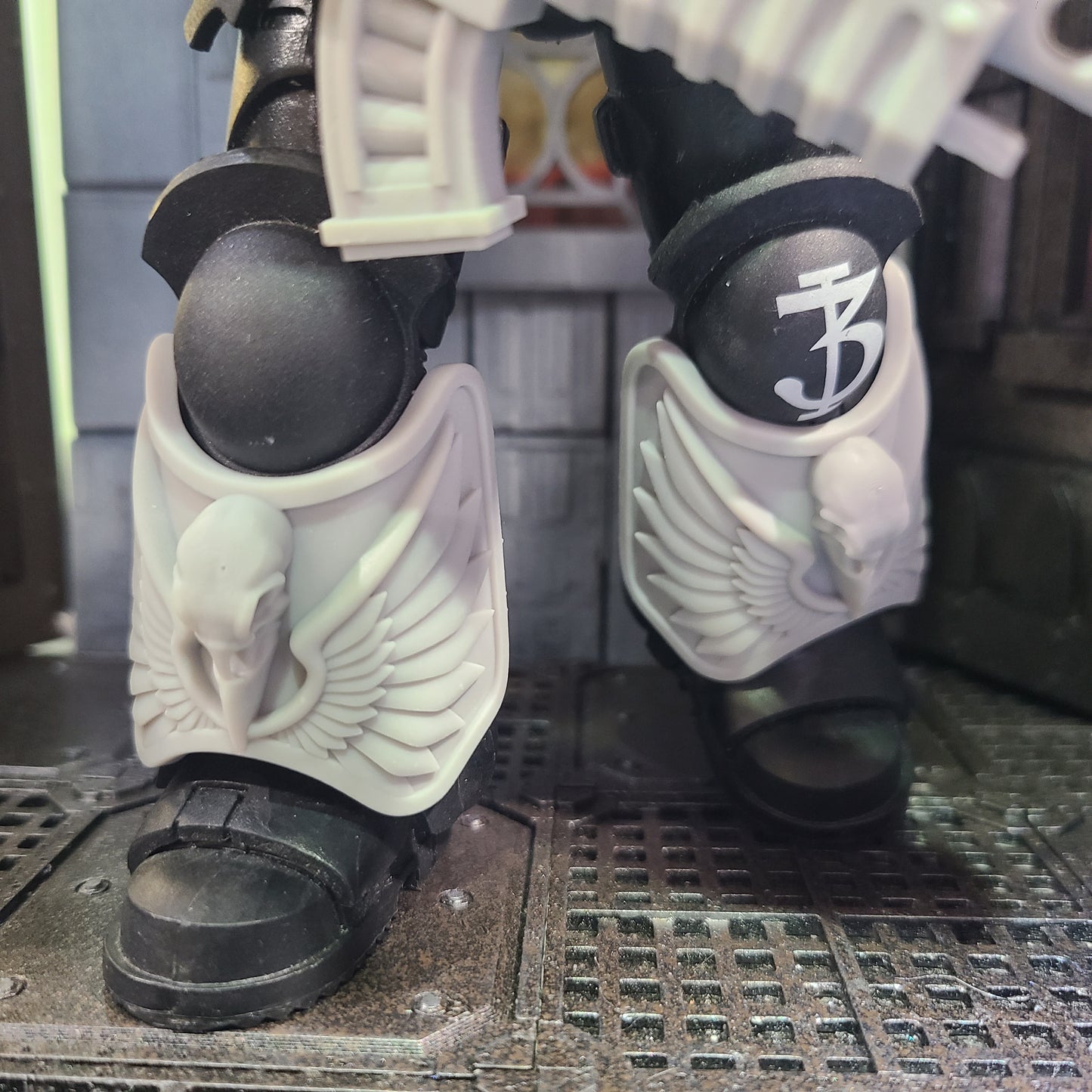 Raven Guard Legion Shin Guard with Raven Skull for McFarlane Toys Loyalist Marine Action Figures Custom 1:12th Scale Part