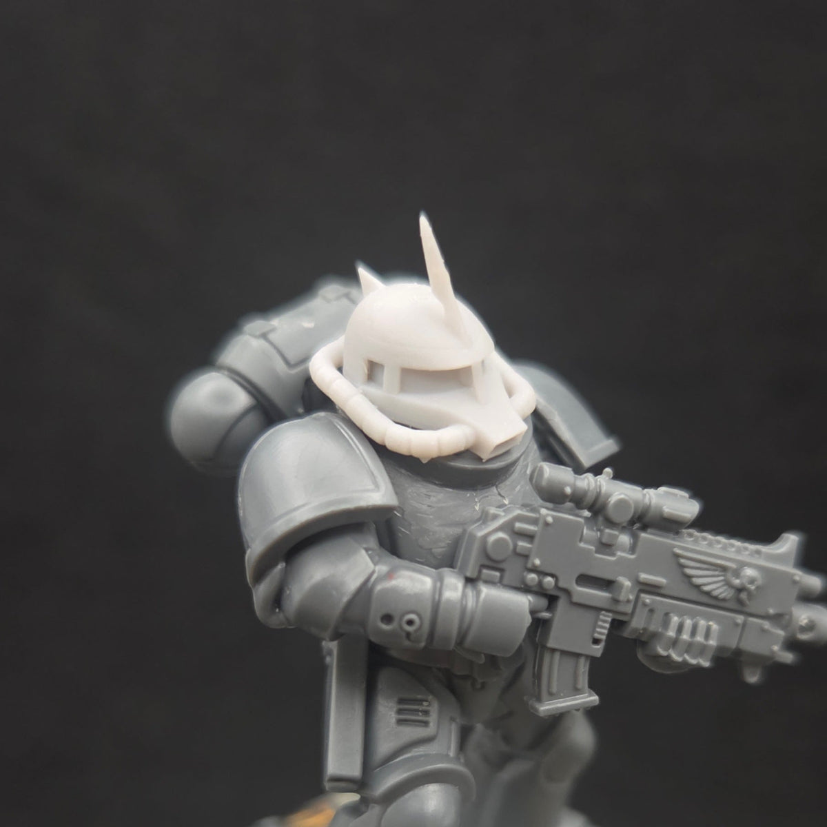 Set of 10 unpainted Zaku I MS-05-inspired resin helmets for 28mm-32mm scale miniature head swaps and conversions