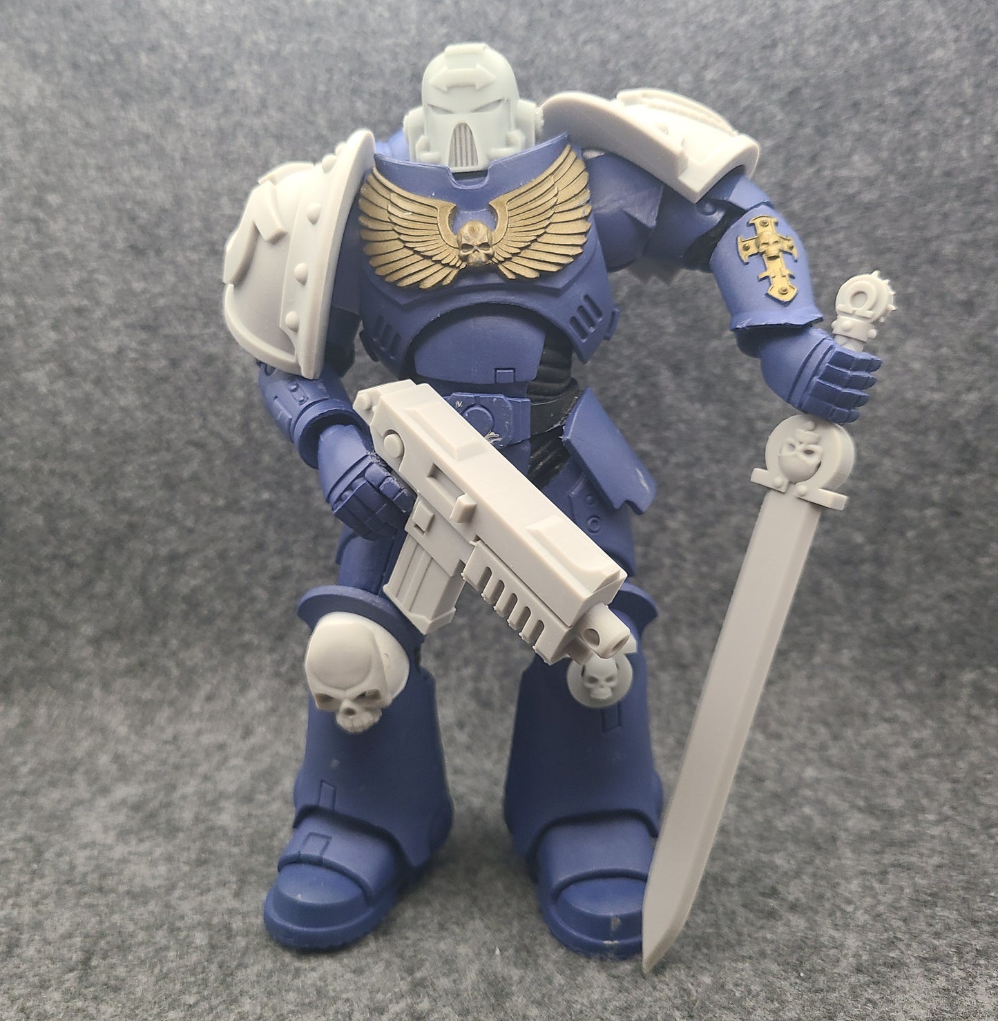 Manticore Pattern Bolter for McFarlane Toys Battle Brother Action Figures Custom 1:12th Scale Part