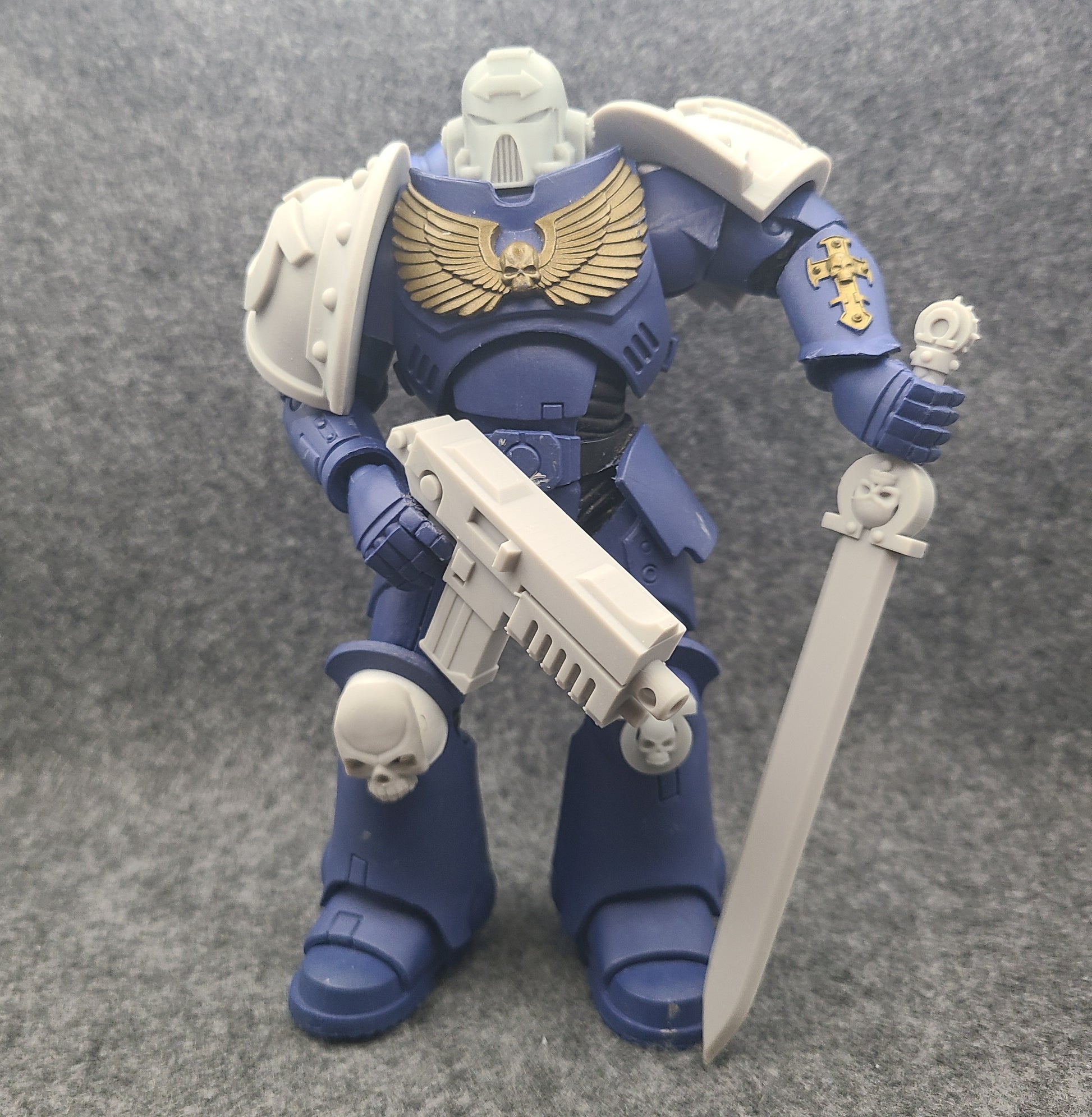 Manticore Pattern Bolter for McFarlane Toys Battle Brother Action Figures Custom 1:12th Scale Part