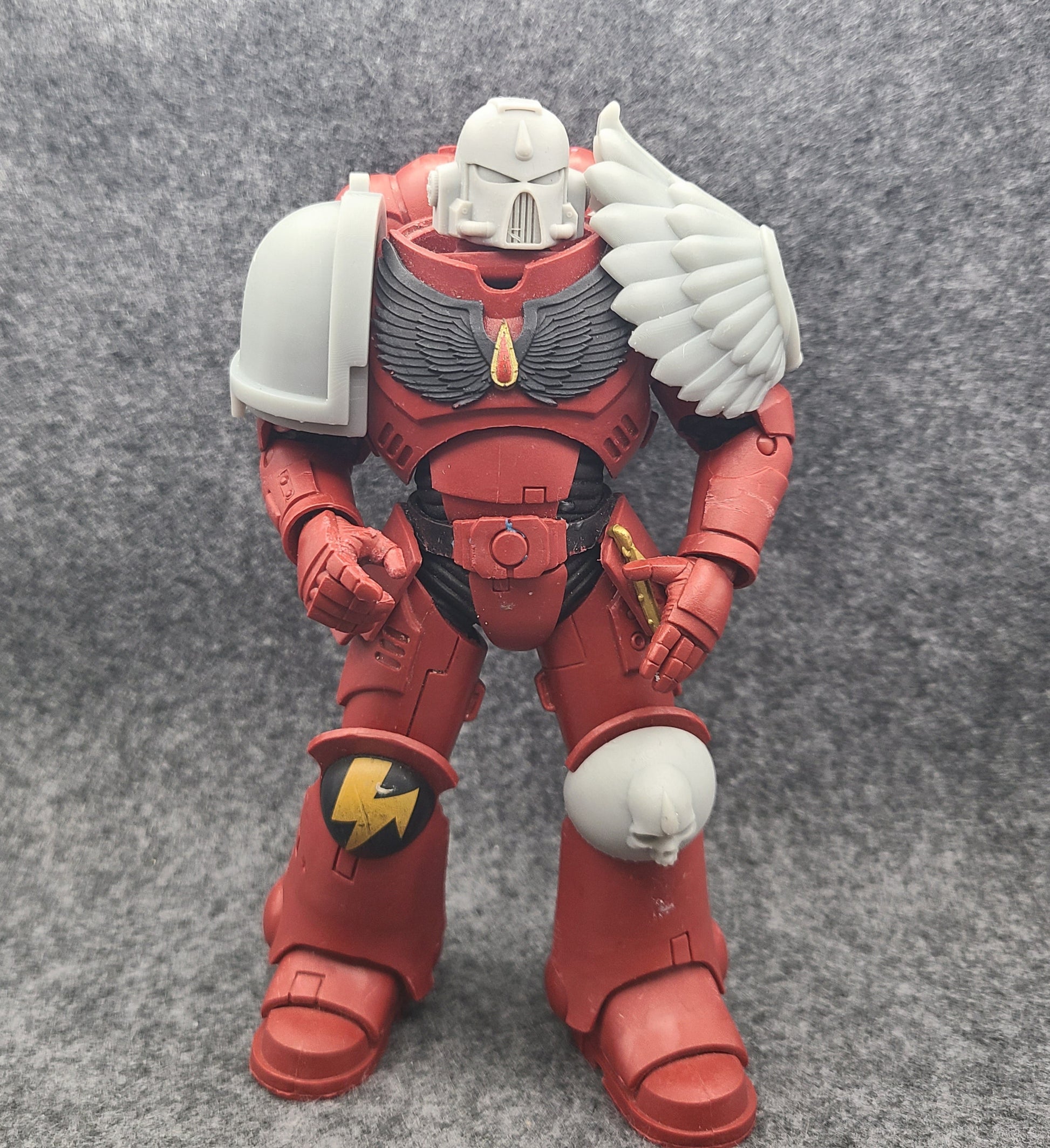Blood Angels Legion Mark VII Helmet with Blood Drop for McFarlane Toys Action Figures Custom 1:12th Scale Head Swap