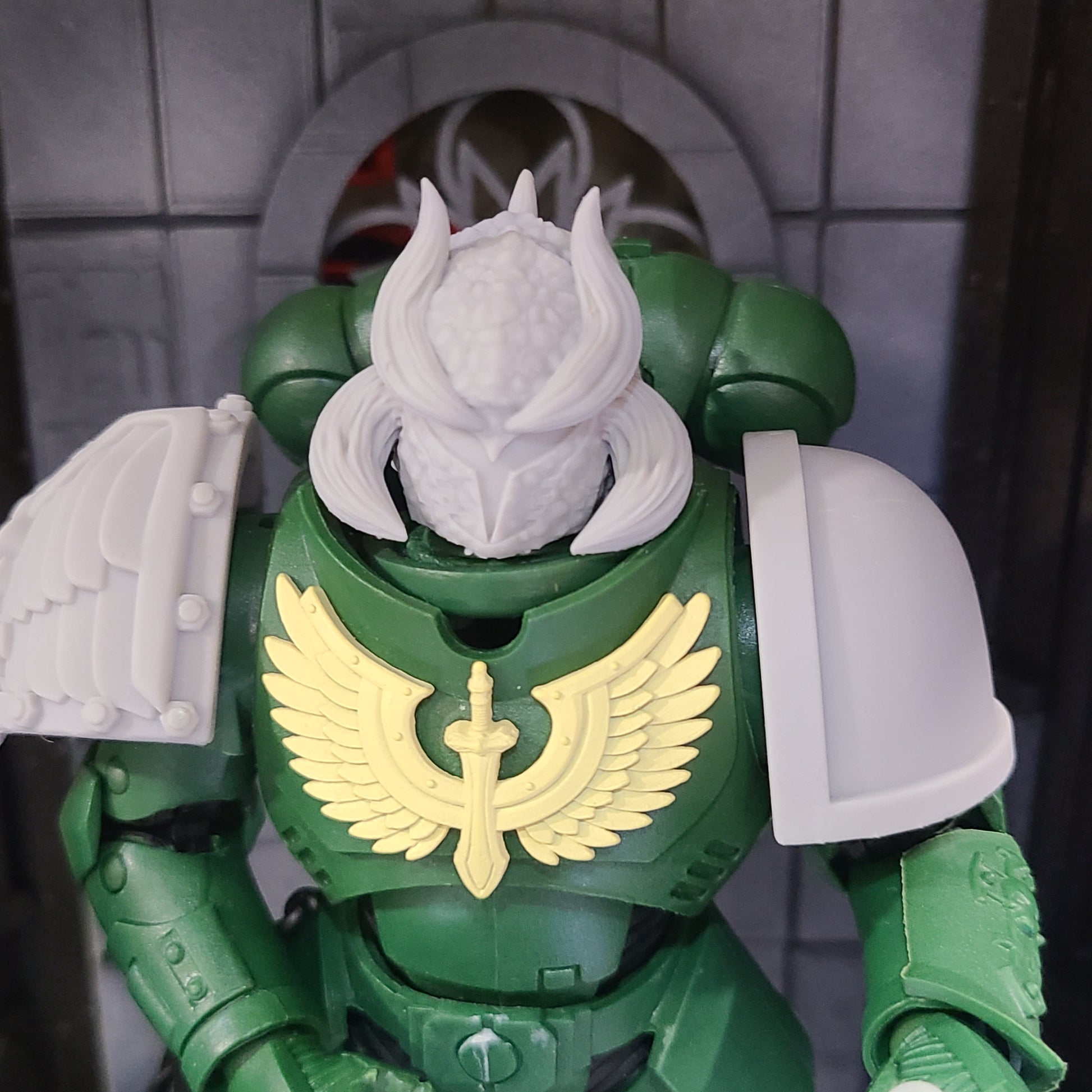 Salamanders Legion MH Elite Dragon Helmet with Horns Compatible with McFarlane Space Marine Action Figures