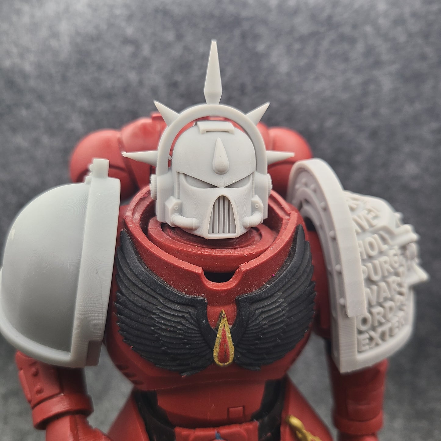 Blood Angels Legion Mark VII Helmet with Blood Drop and Iron Spiked Halo for McFarlane Toys Action Figures