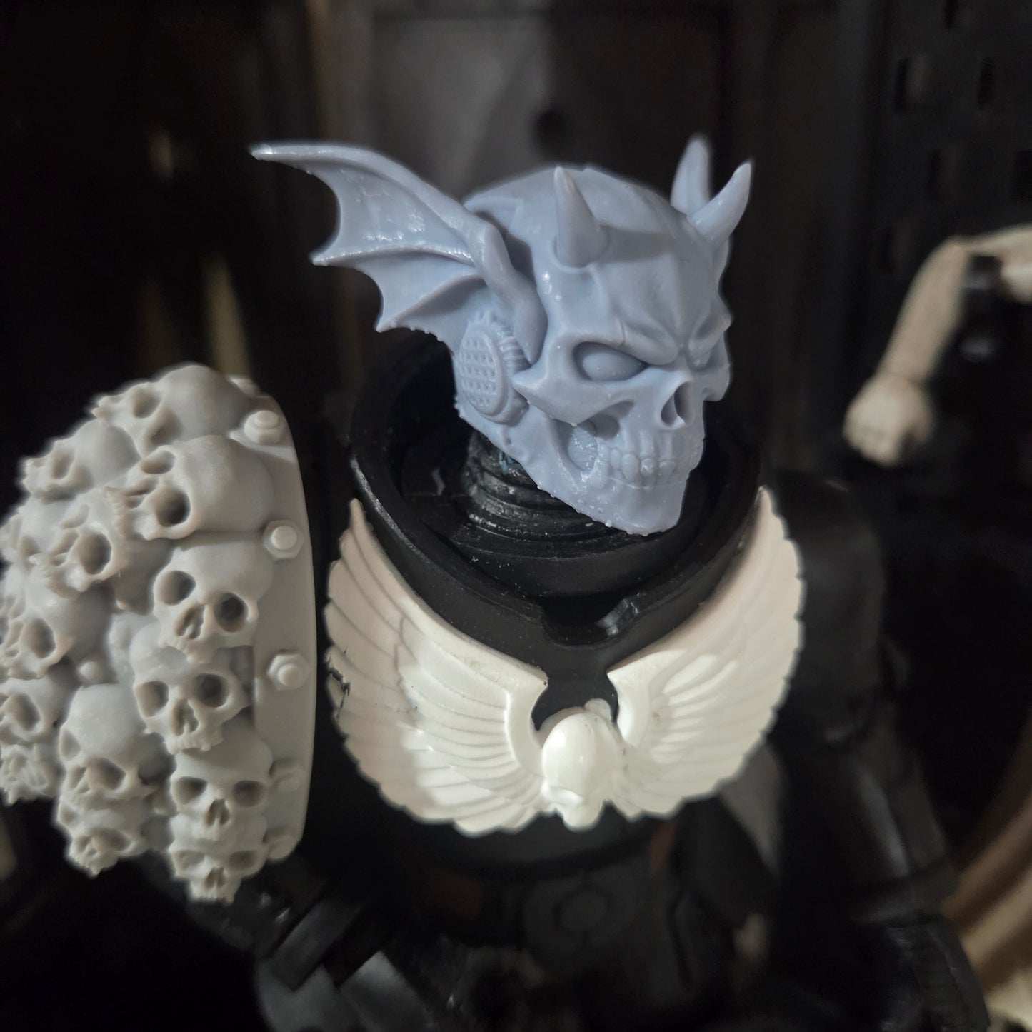Night Terrors Warrior Order Screaming Skull Helmet V1 Compatible with McFarlane Toys 7-Inch Armored Action Figures Custom Resin Helmet