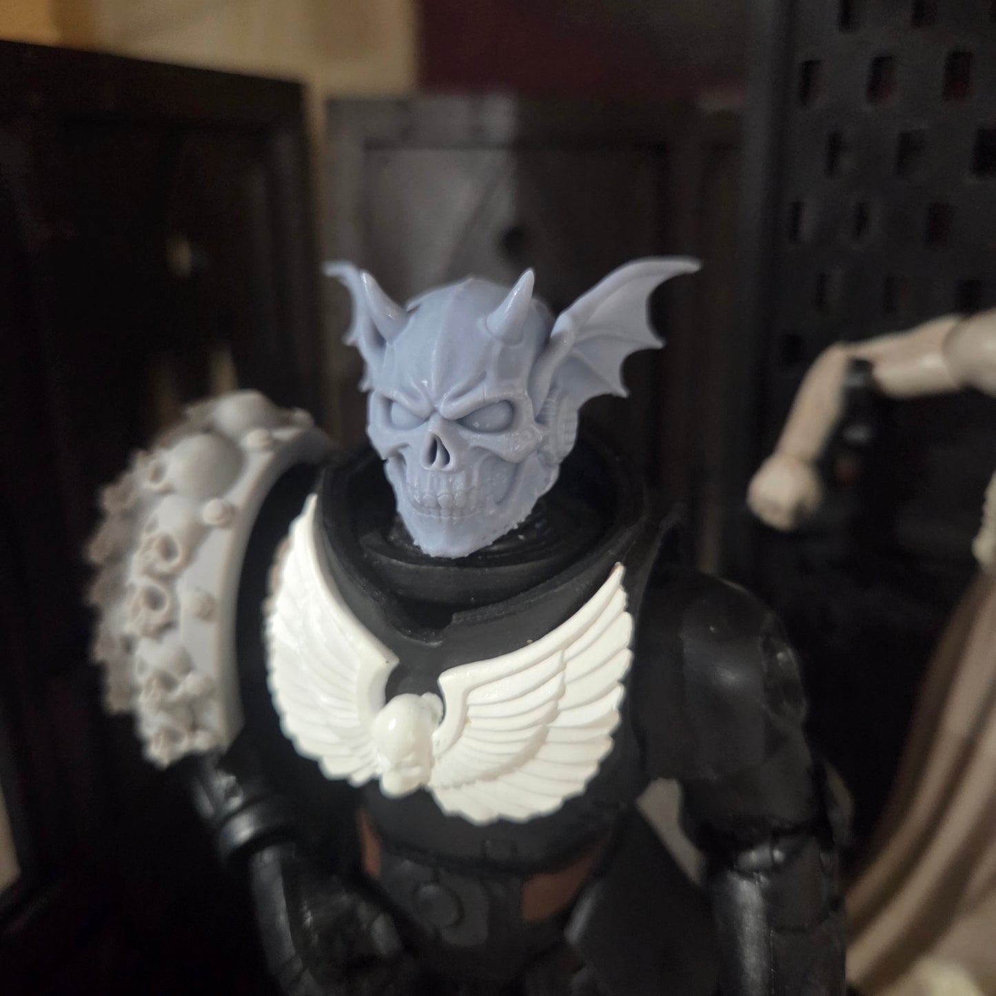 Night Terrors Warrior Order Screaming Skull Helmet V1 Compatible with McFarlane Toys 7-Inch Armored Action Figures Custom Resin Helmet