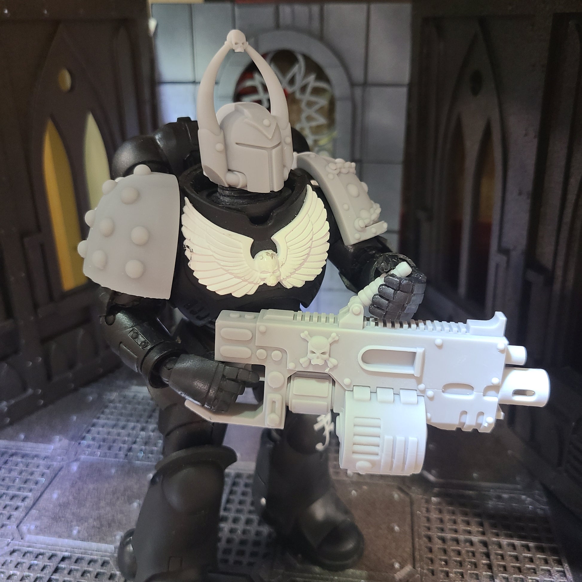Space Crusader Helmet with Arrows, Horns, and Skull for McFarlane Toys Grimdark Marine Action Figures