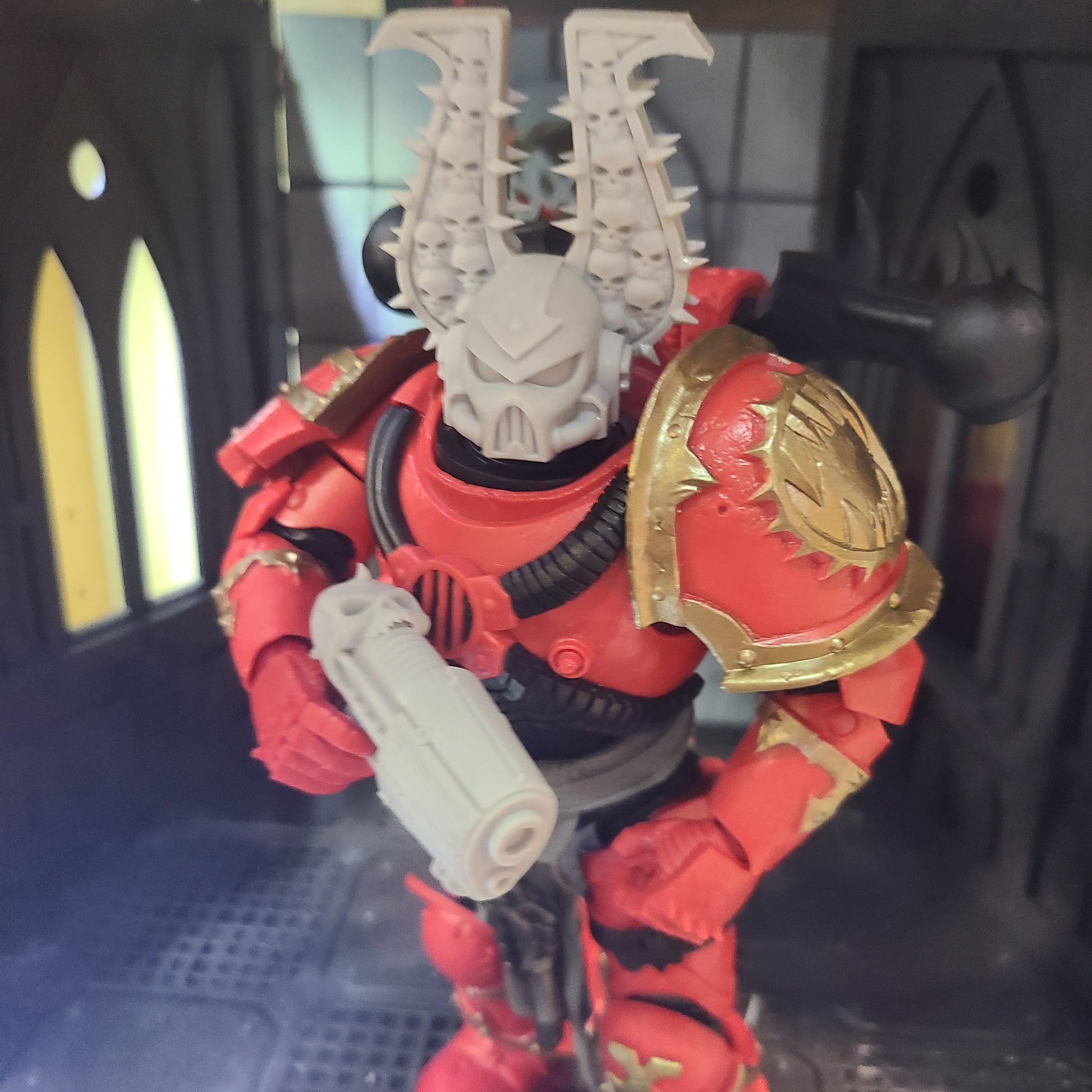 World Devourer Legion Betrayer Archaic Plasma Pistol for McFarlane Toys Traitor Marine Action Figures