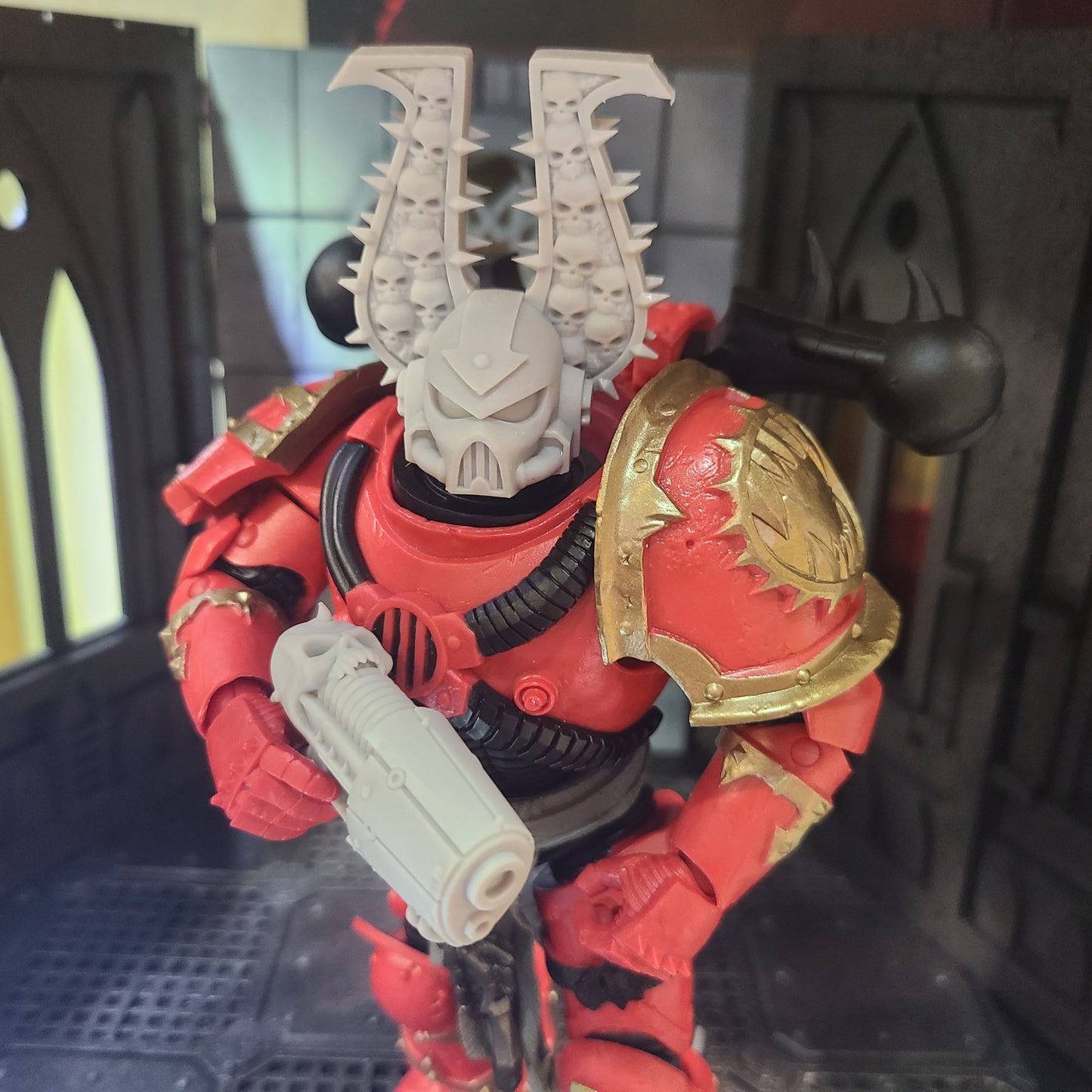 World Devourer Legion Betrayer Archaic Plasma Pistol for McFarlane Toys Traitor Marine Action Figures