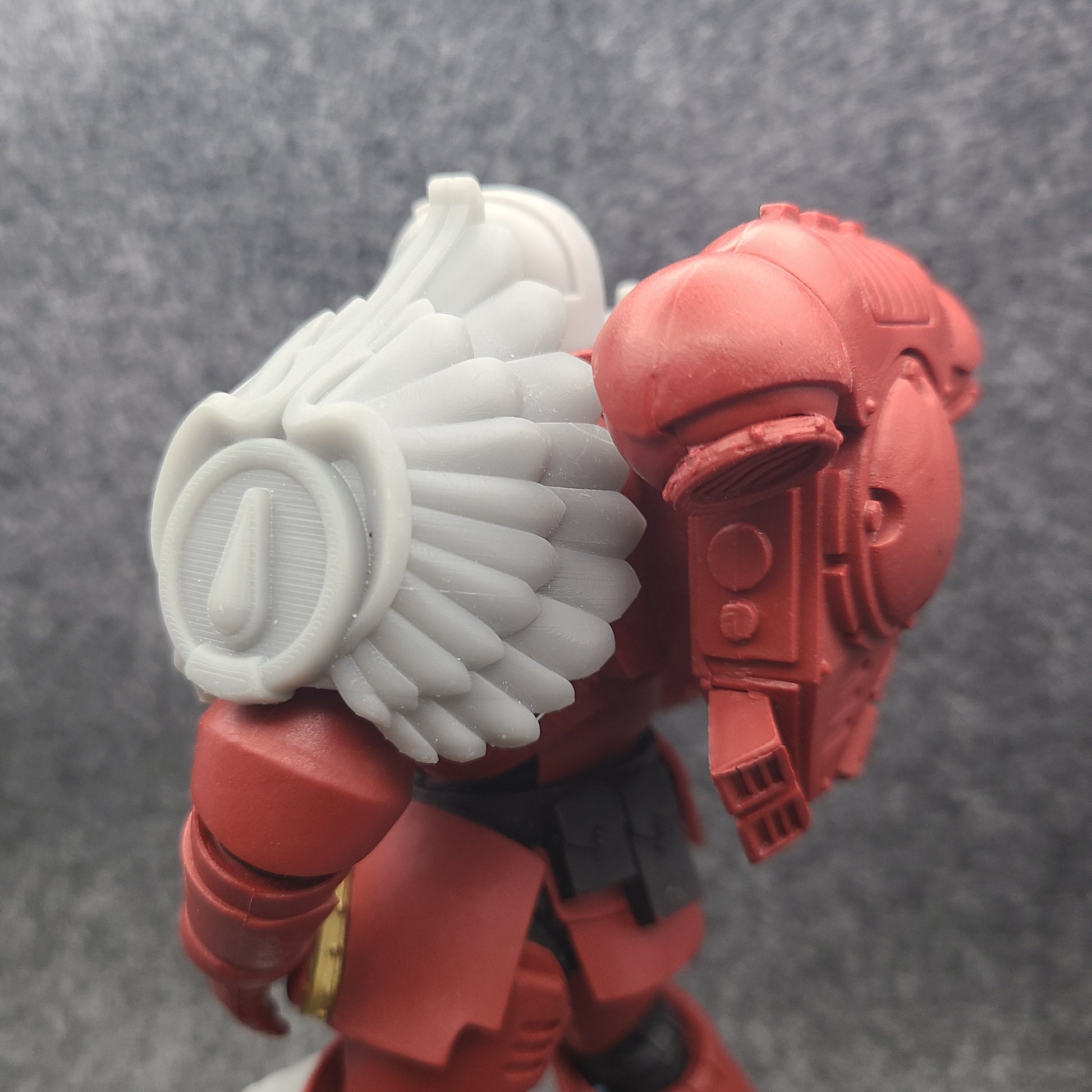 Blood Angels Legion Sanguinary Guard Shoulder Pad Solid Feathers for McFarlane Toys Loyalist Marine Action Figures Custom 1:12th Scale Pauldron