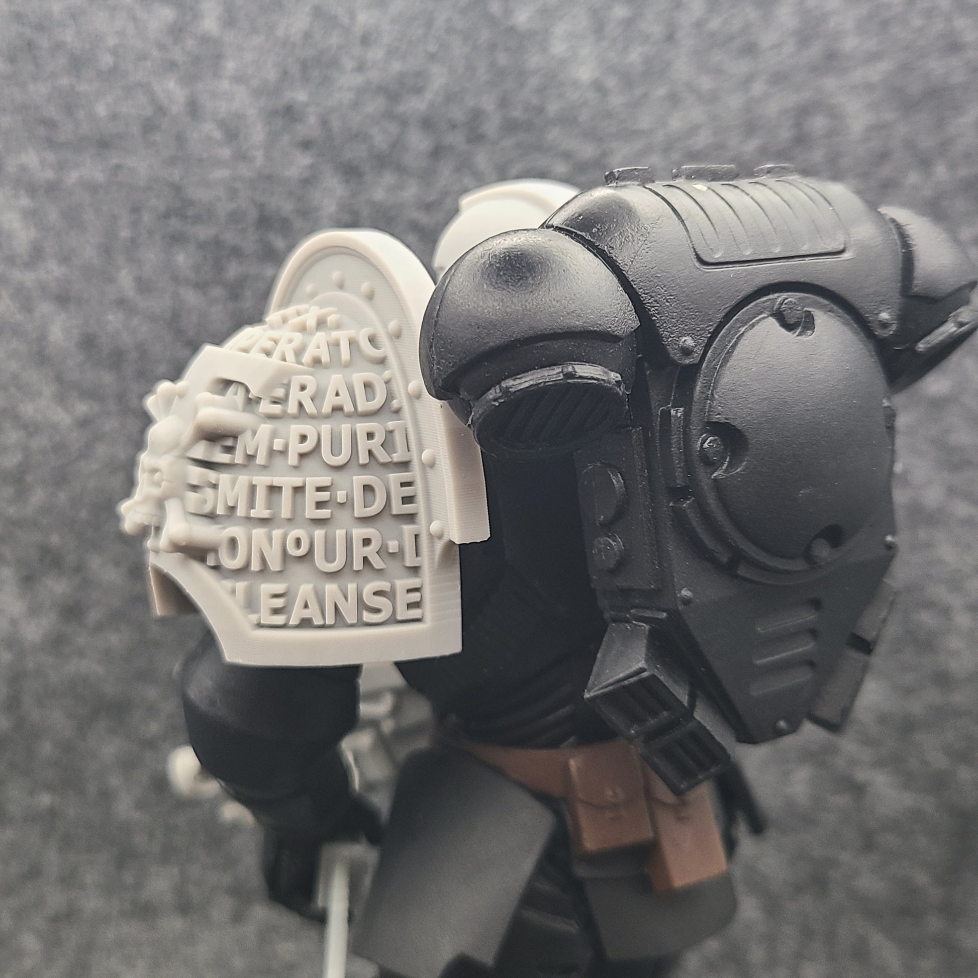 Deathwatch Mark VIII Shoulder Pad Version 03 for McFarlane Toys Loyalist Marine Action Figures Custom 1:12th Scale Pauldron