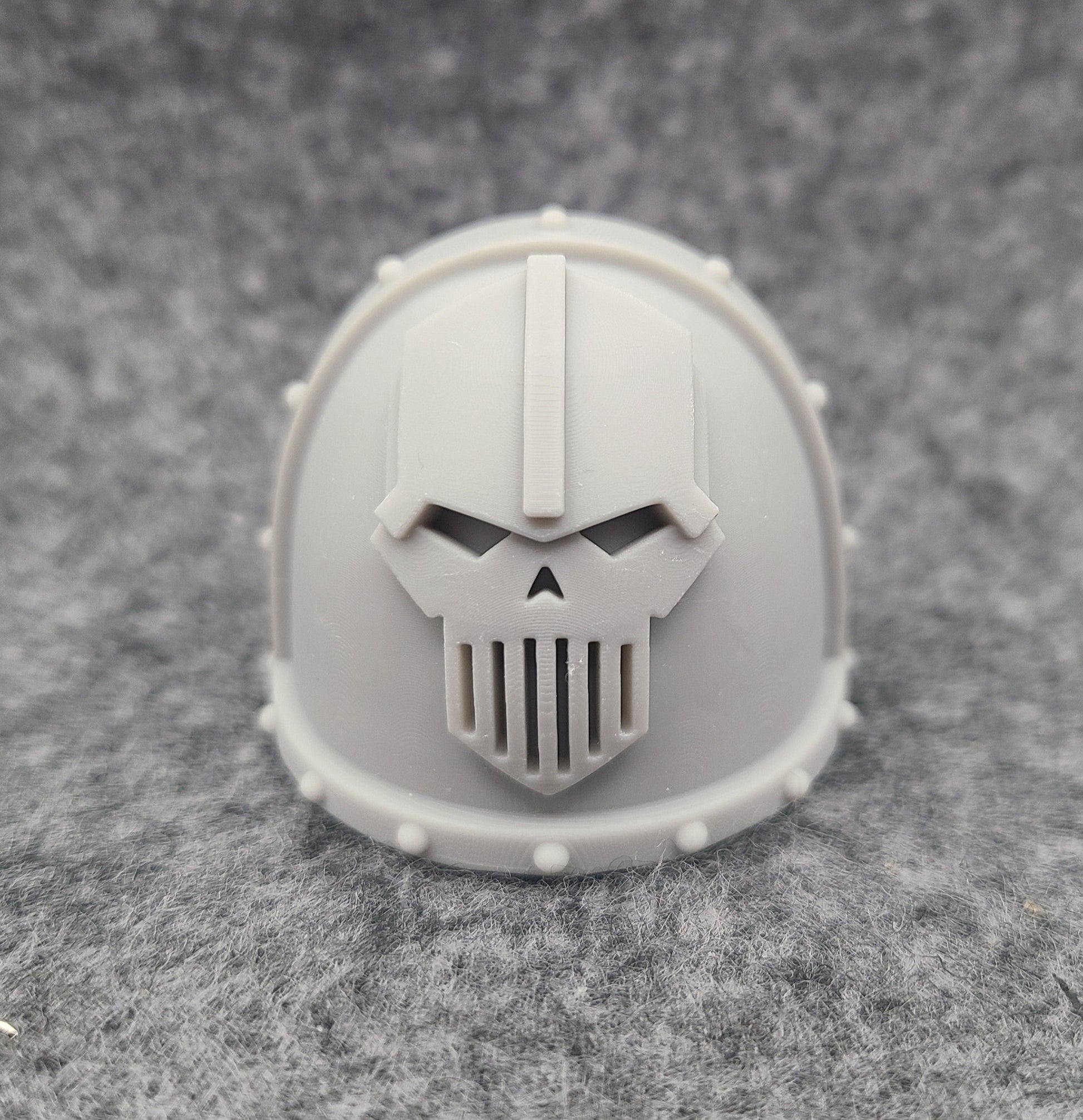 Iron Warriors Legion MKVII Shoulder Pad Ver 03 for McFarlane Toys Traitor Marine Acrion Figures Custom 1:12th Scale Pauldrons