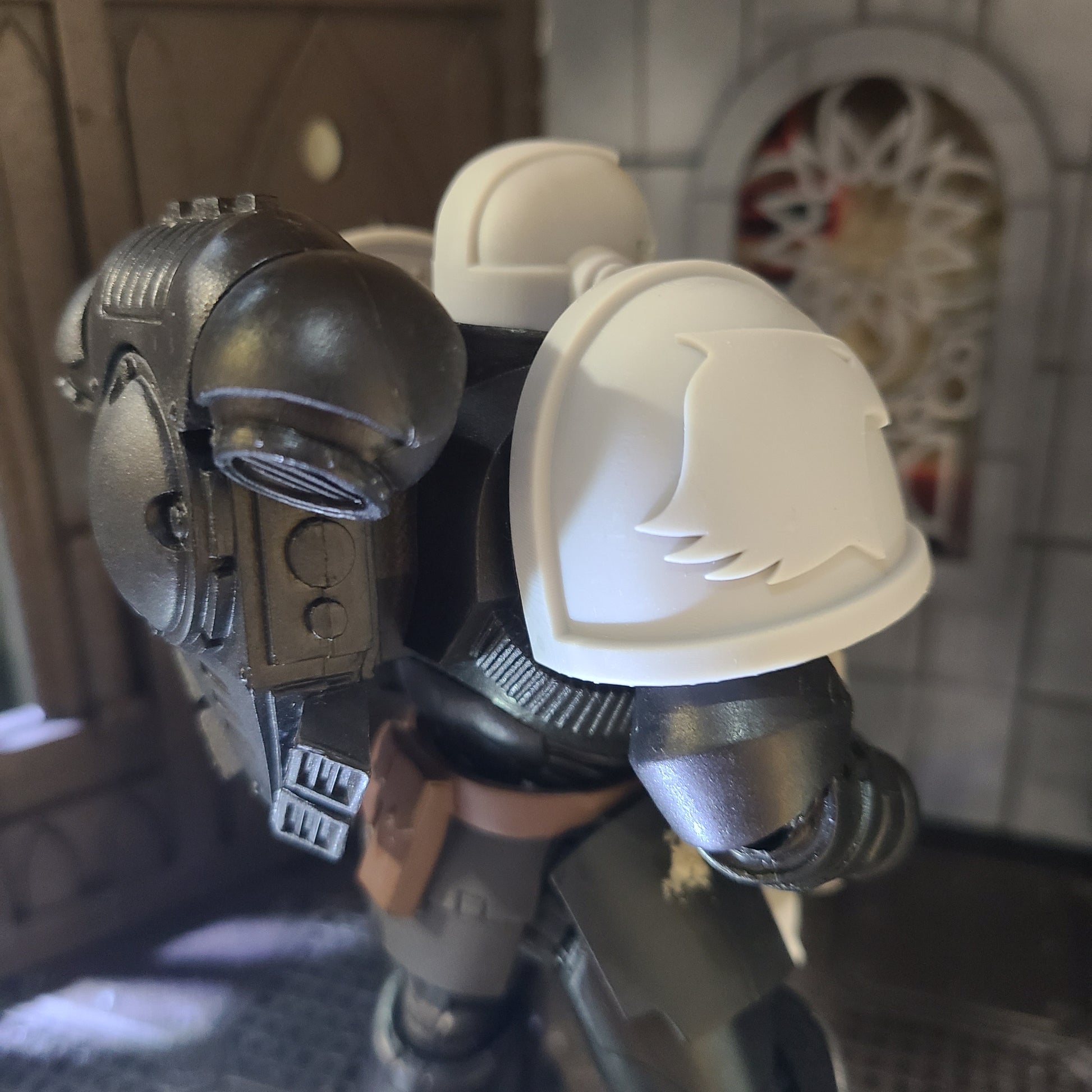 Raptors Chapter Shoulder Pad MKIV Right Ver. 01 for McFarlane Toys Loyalist Marine Action Figures Custom Pauldron