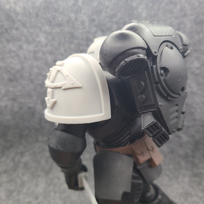 Sons of Horus MKIV Shoulder Pad Evil Eye Studded for McFarlane Toys Space Marine Action Figures