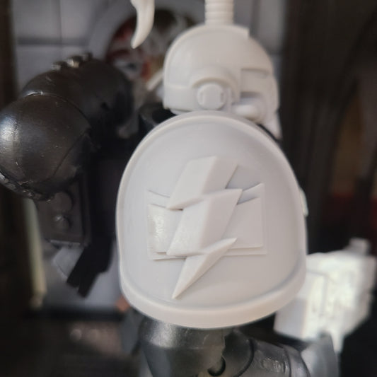 White Scars Space Marine MKIV Shoulder Pad for McFarlane Toys Space Marine Action Figures