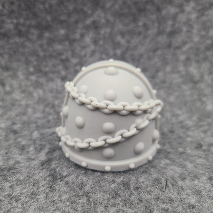 Battle Brother MKVII Shoulder Pad with Chains and Molecular Bonding Studs for McFarlane Toys Space Marine Action Figures