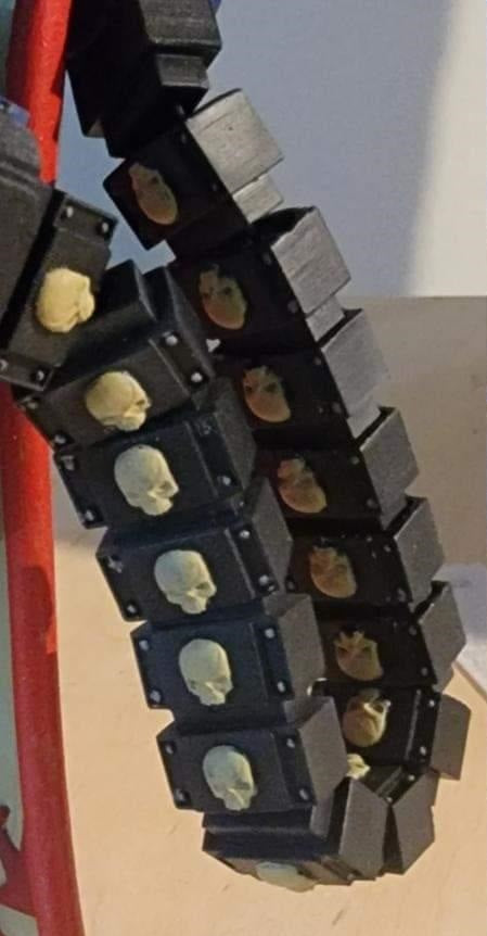 Fourteen skull ammo belt connectors compatible with McFarlane Toys 7-inch 1:12 scale armored action figures custom resin accessories