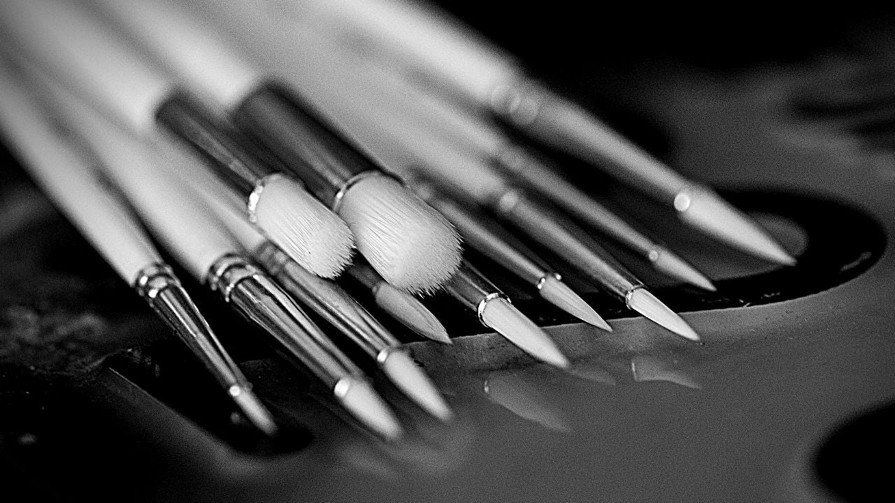 GHOST Brush: A Paintbrush Set For Miniature Painters