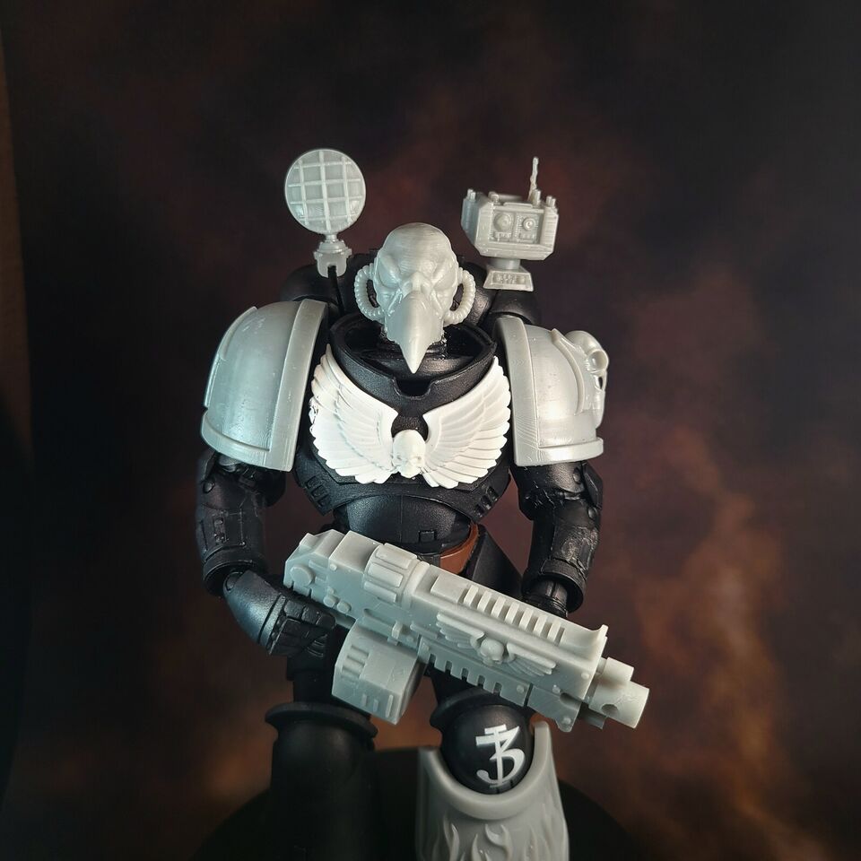 McFarlane Toys Raven Guard Space Marine wearing a Backpack Communcation Sensor Array Compatible with 1:12th Scale Action Figures