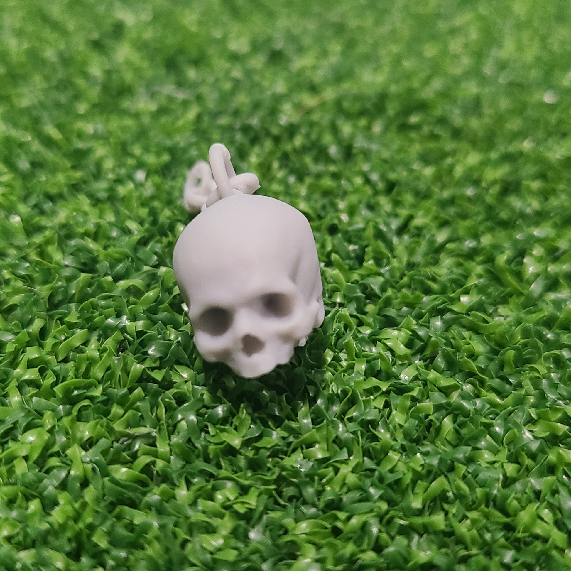 Custom Skulls with Chain for McFarlane Toys Grimdark Marine 1:12th Scale Action Figures