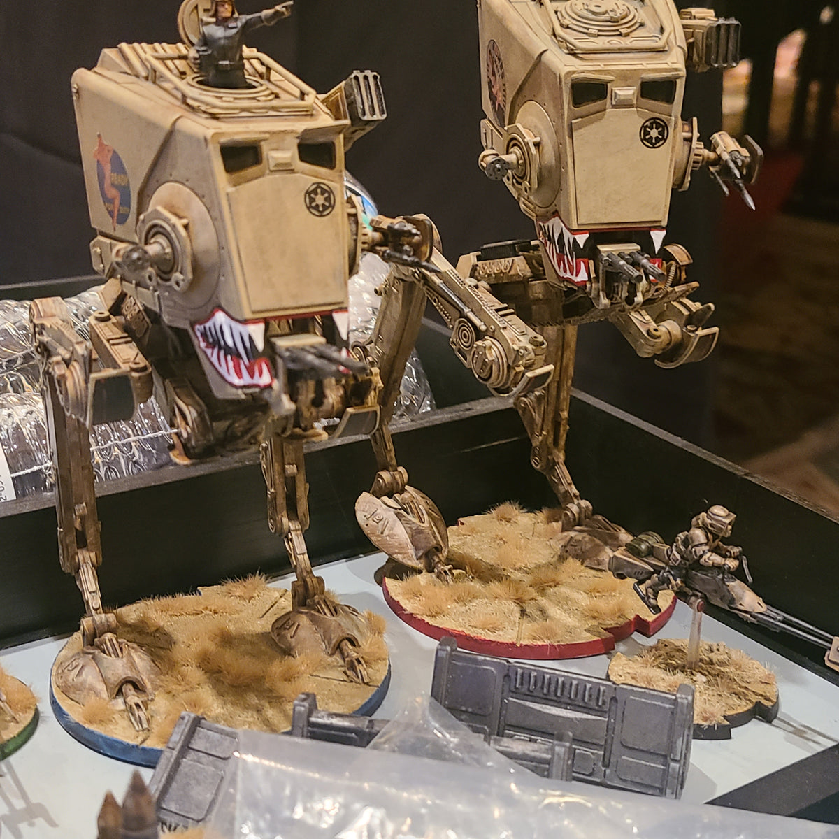 150mm Circular Notched Tank HD Flight Stand Compatible with Star Wars: Legion