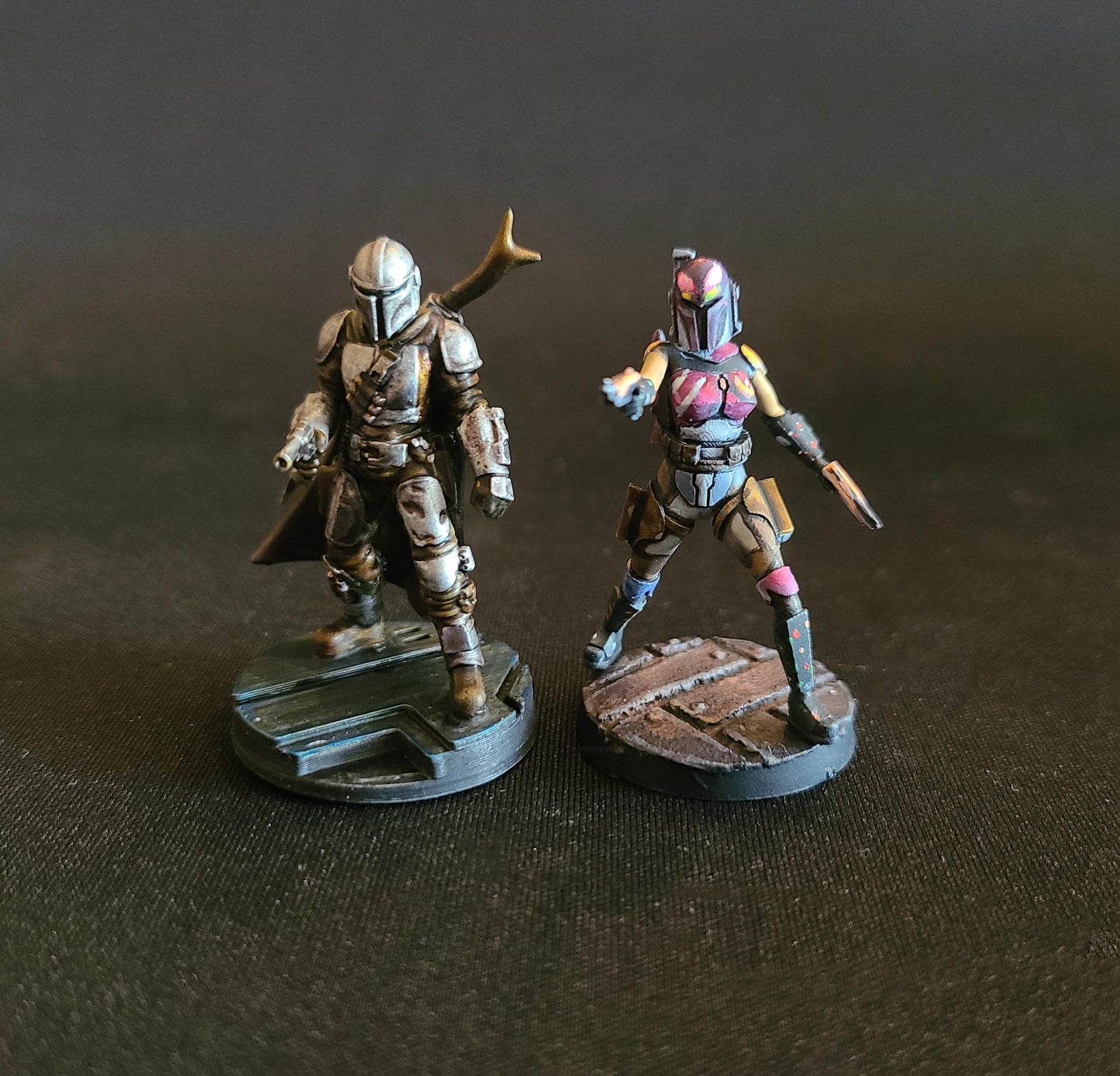  The Mandalorian posed with Blaster Forward Bounty Hunter with Sabine Wren is Compatible with Star Wars Legion painted by MLBStudios