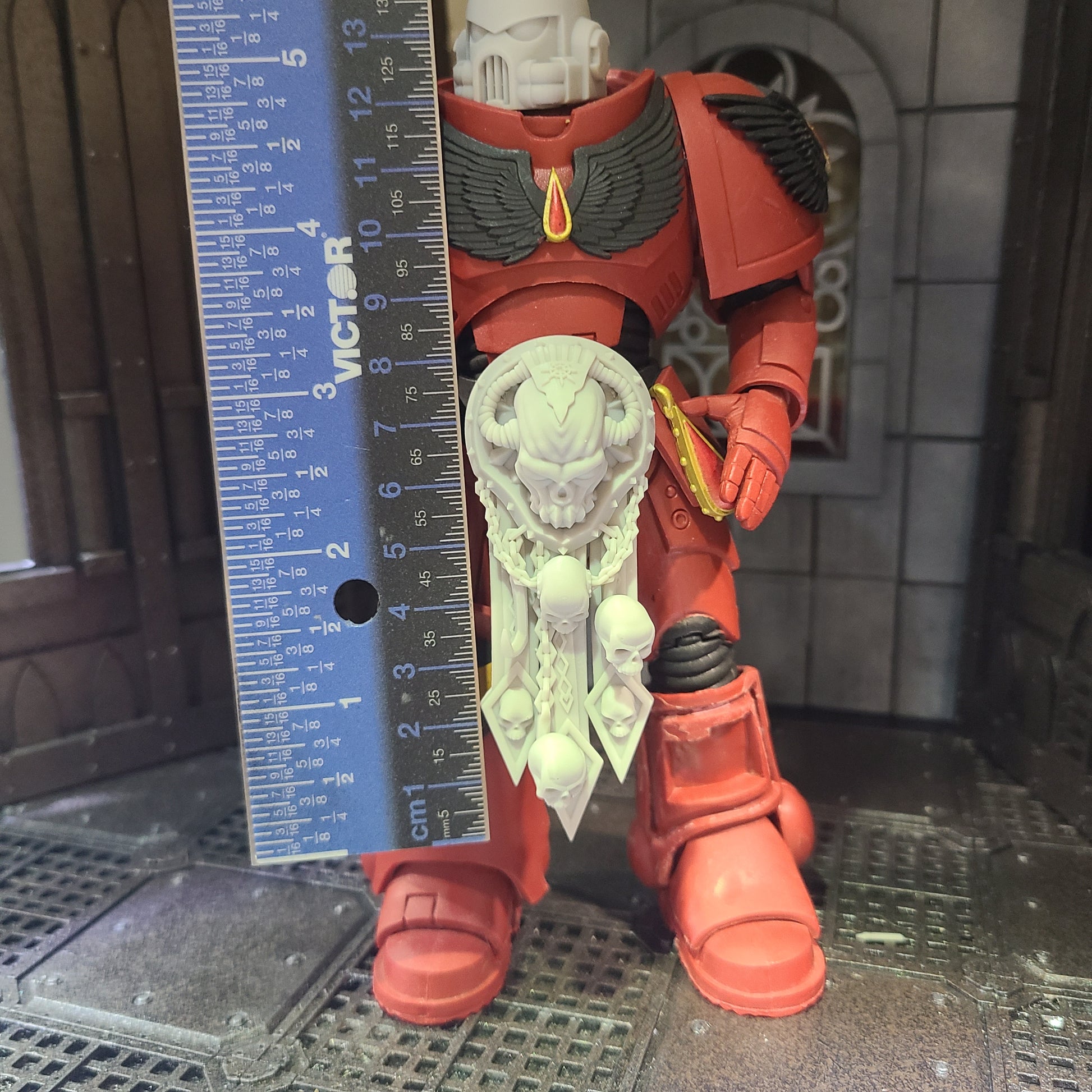 World Devourer Warrior Order Veteran Berzerker Loincloth custom resin armor accessory compatible with McFarlane Toys 7-inch armored action figures.