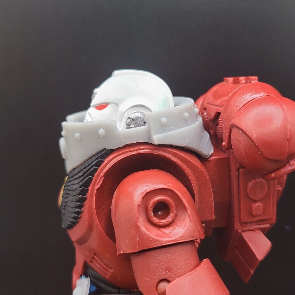 Gorget with skull and rivets compatible with McFarlane Toys 7-inch armored action figures custom resin armor