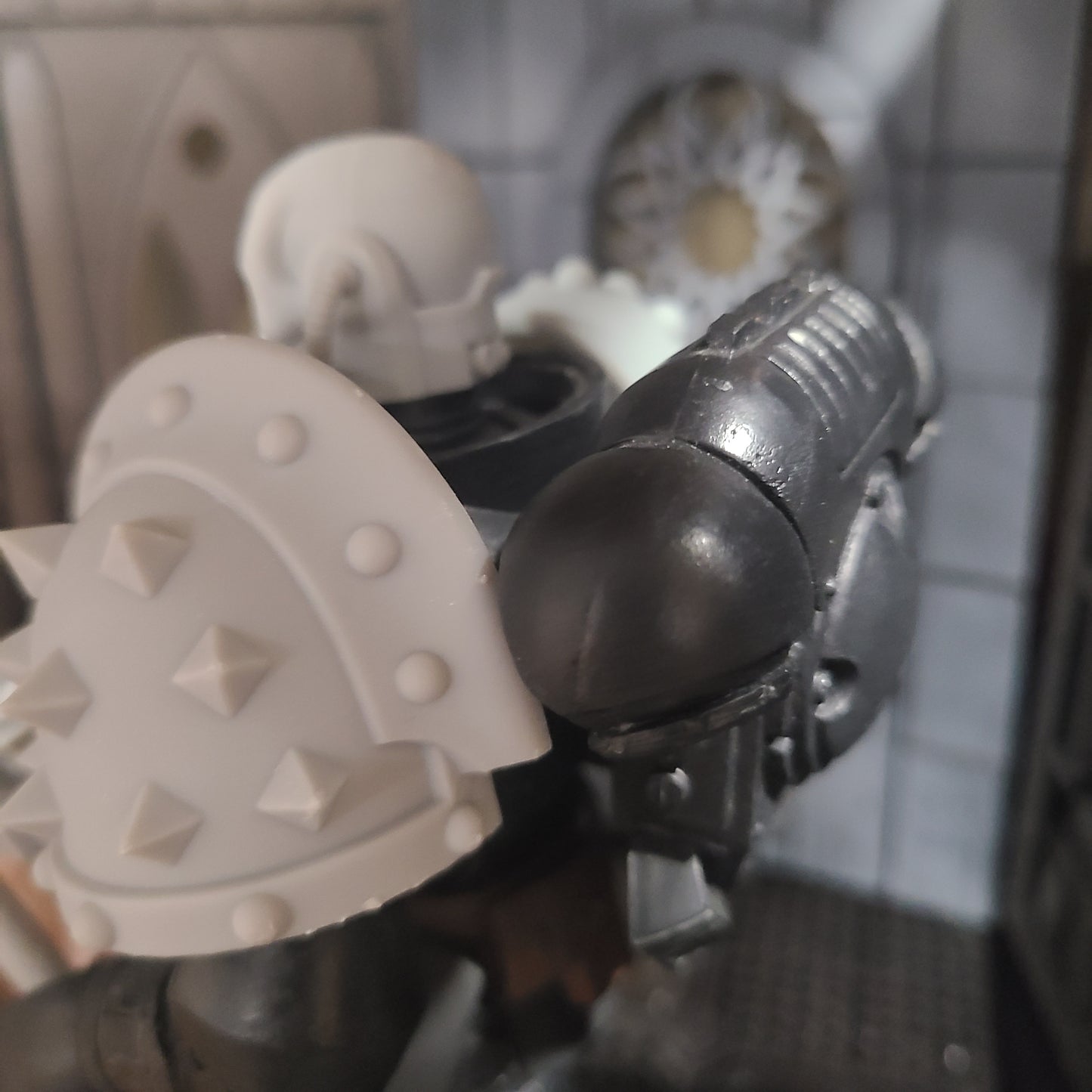 Heavy Assault Type 3 V12 shoulder pad with large pyramid spikes compatible with McFarlane Toys 1:12 scale armored action figures custom resin armor
