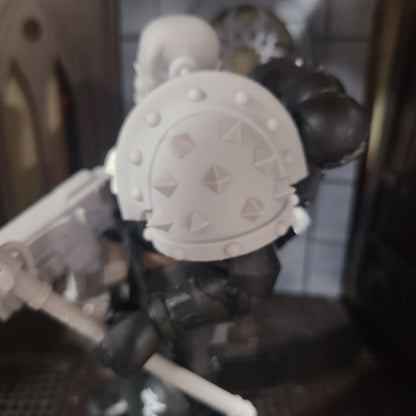 Heavy Assault Type 3 V12 shoulder pad with large pyramid spikes compatible with McFarlane Toys 1:12 scale armored action figures custom resin armor