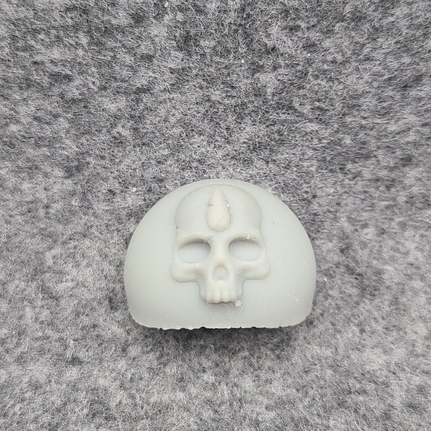 Sanguis Warrior Order Knee Pad Armor custom resin accessory compatible with McFarlane Toys 7-inch armored action figures.