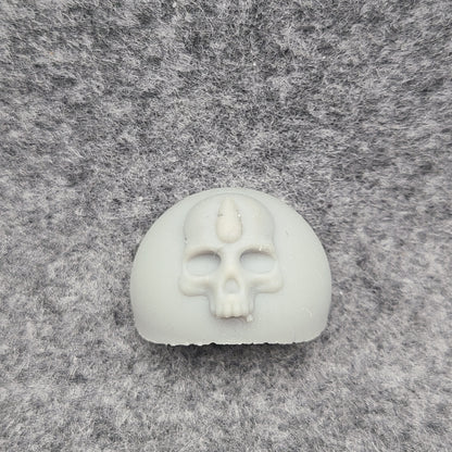 Sanguis Warrior Order Knee Pad Armor custom resin accessory compatible with McFarlane Toys 7-inch armored action figures.