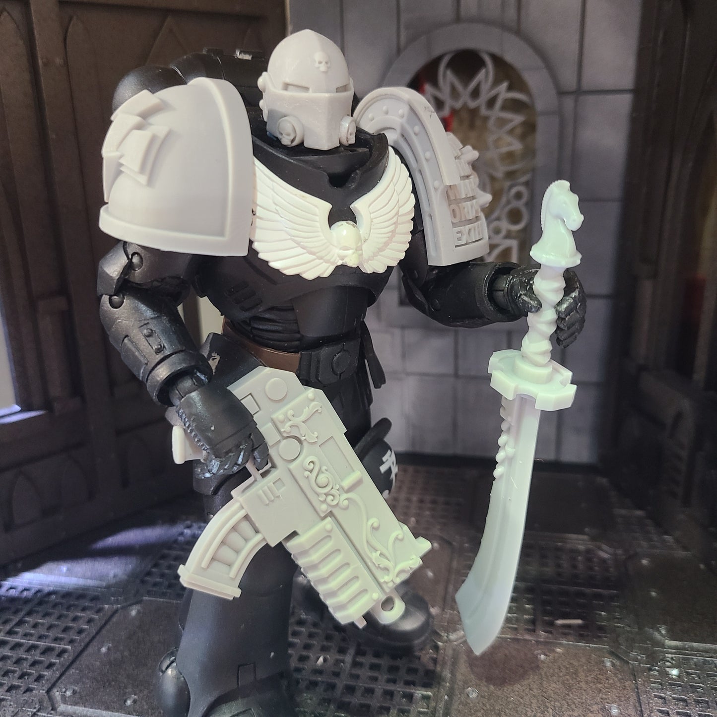 Tempest Warrior Order Energy Sword Falchion with Horse Pommel compatible with McFarlane Toys 7-inch armored action figures custom resin weapon