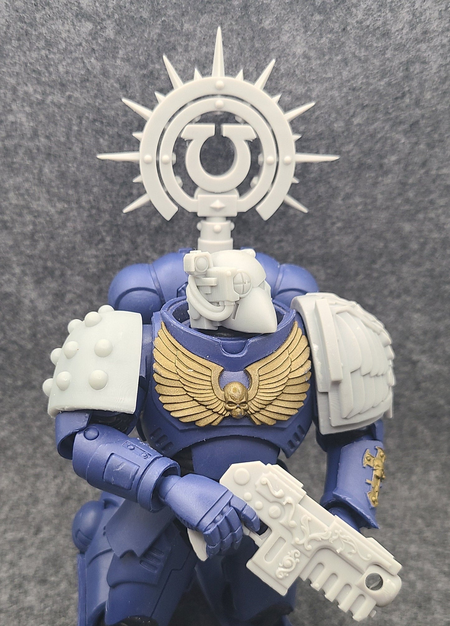 Custom resin Ultra Warrior Order Iron Halo with icon backpack accessory compatible with McFarlane Toys 7-inch 1:12 scale armored action figures.